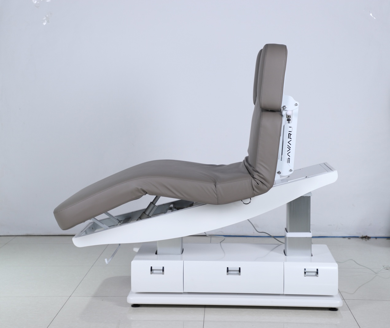 Кушетка M6502 с 4 электроприводами картинки Sawaru M6502WG 